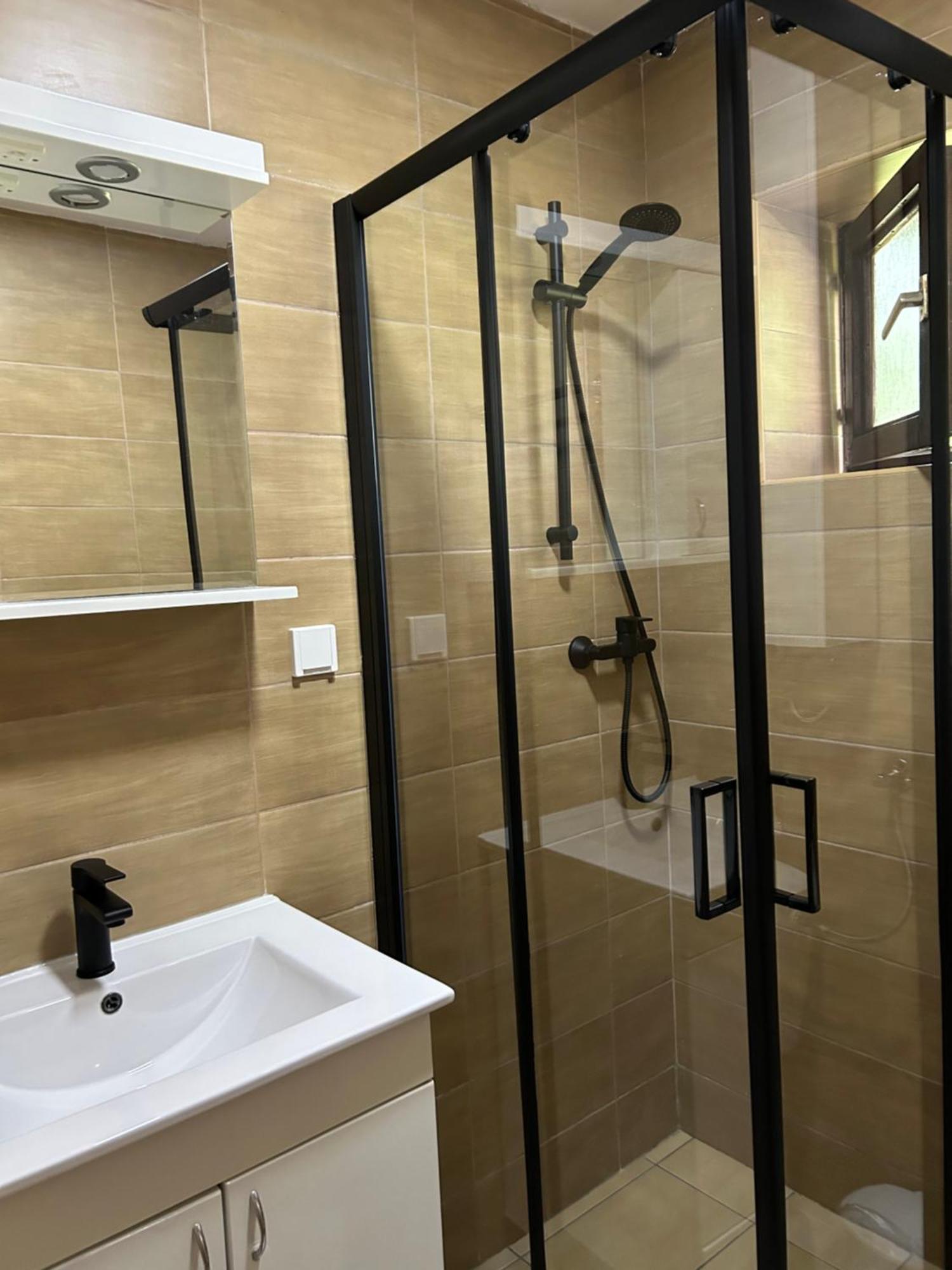 Apartments Celopek Licko Petrovo Selo ภายนอก รูปภาพ